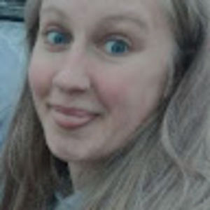 Meet your Posher, Carly